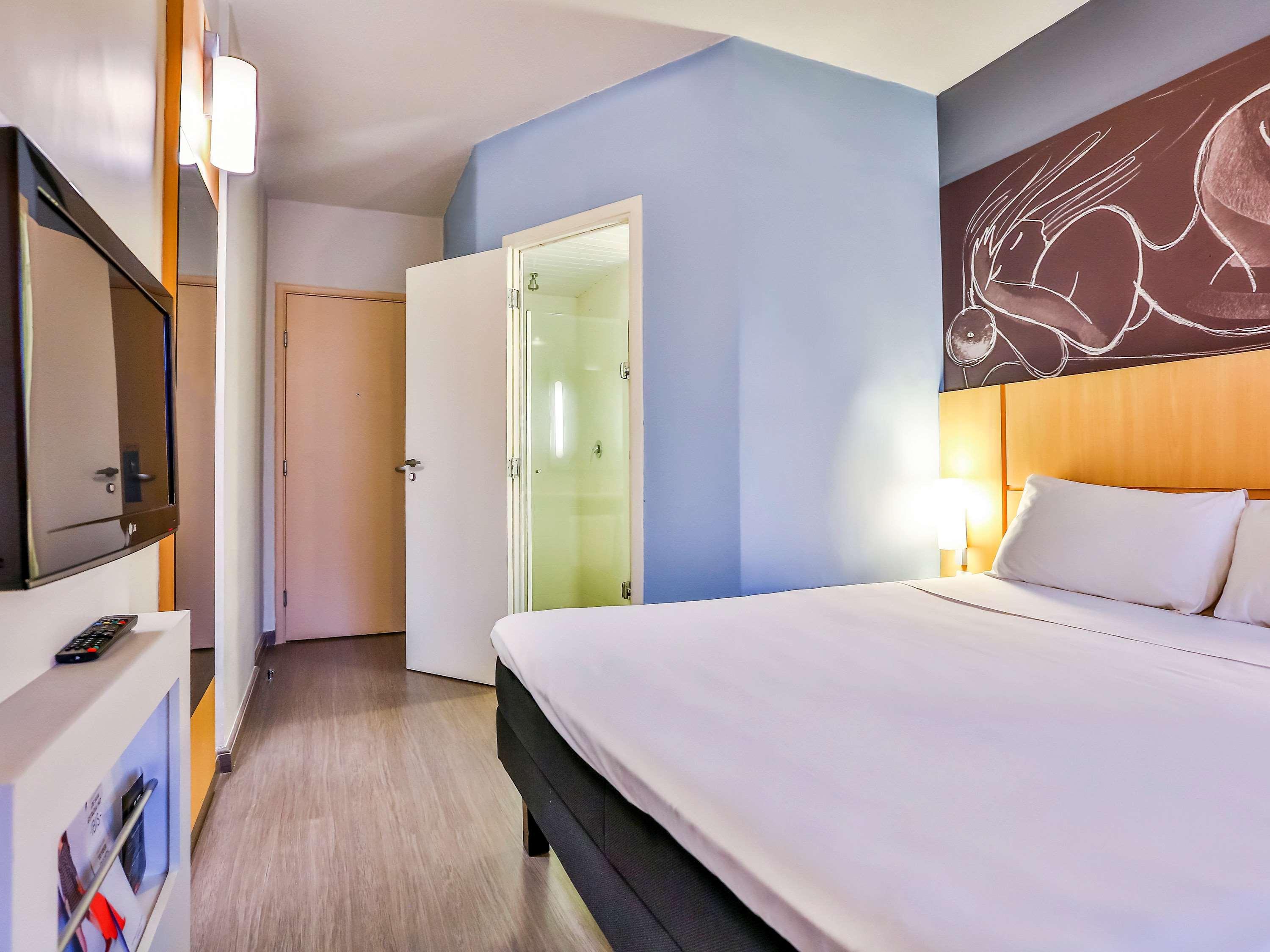 Ibis Goiania Hotel Bagian luar foto