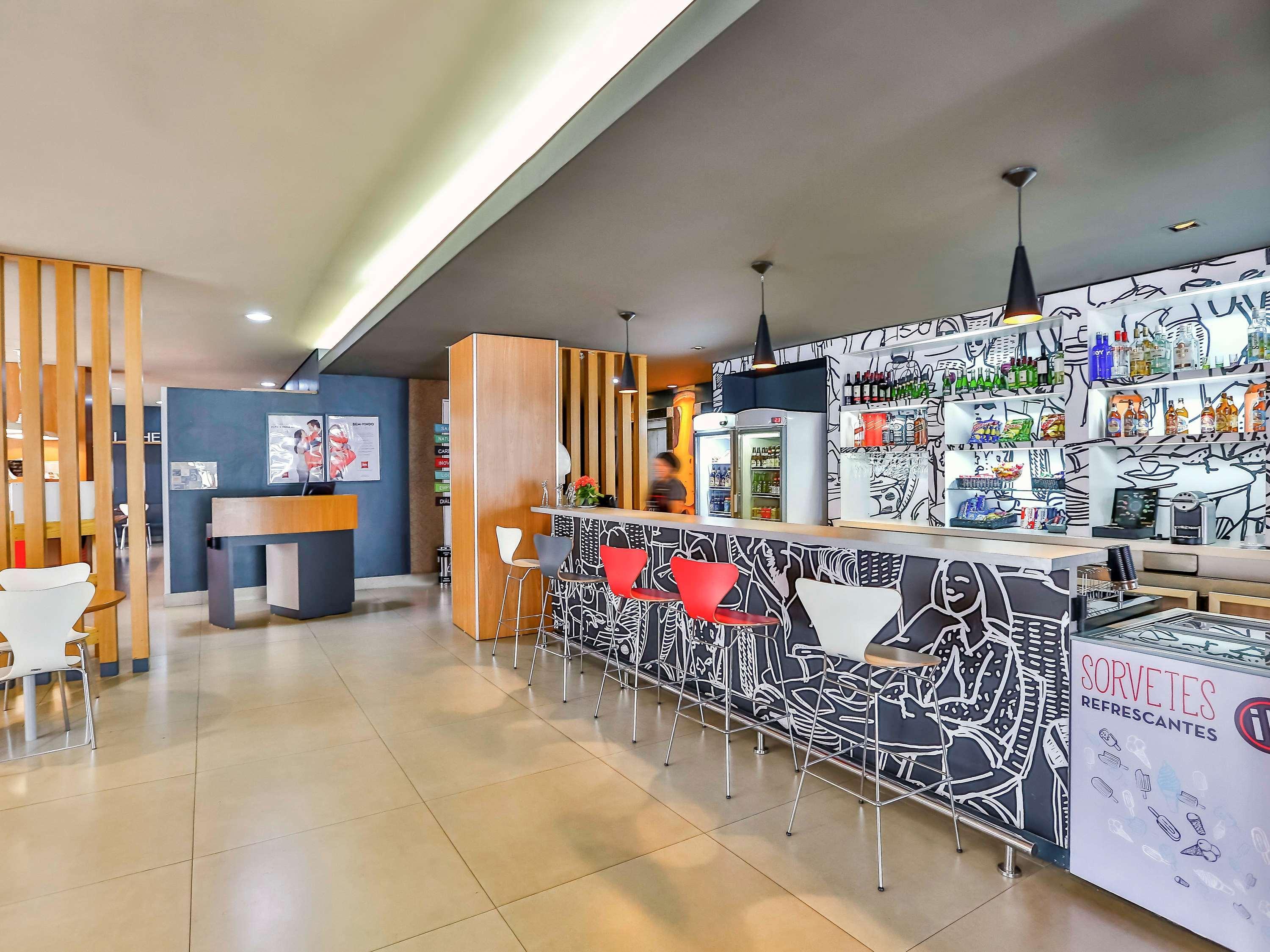 Ibis Goiania Hotel Bagian luar foto