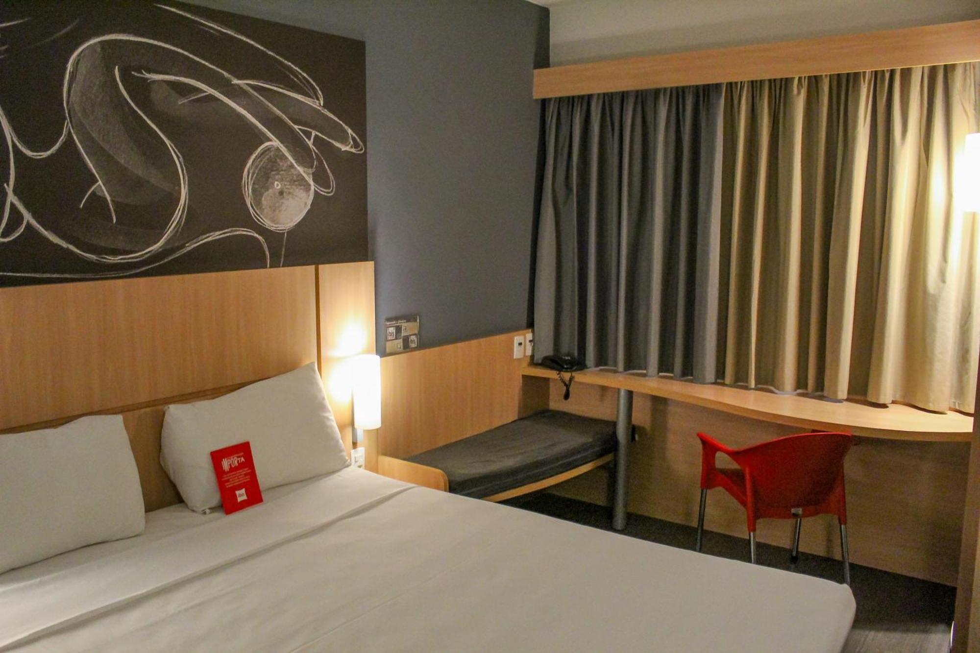 Ibis Goiania Hotel Bagian luar foto