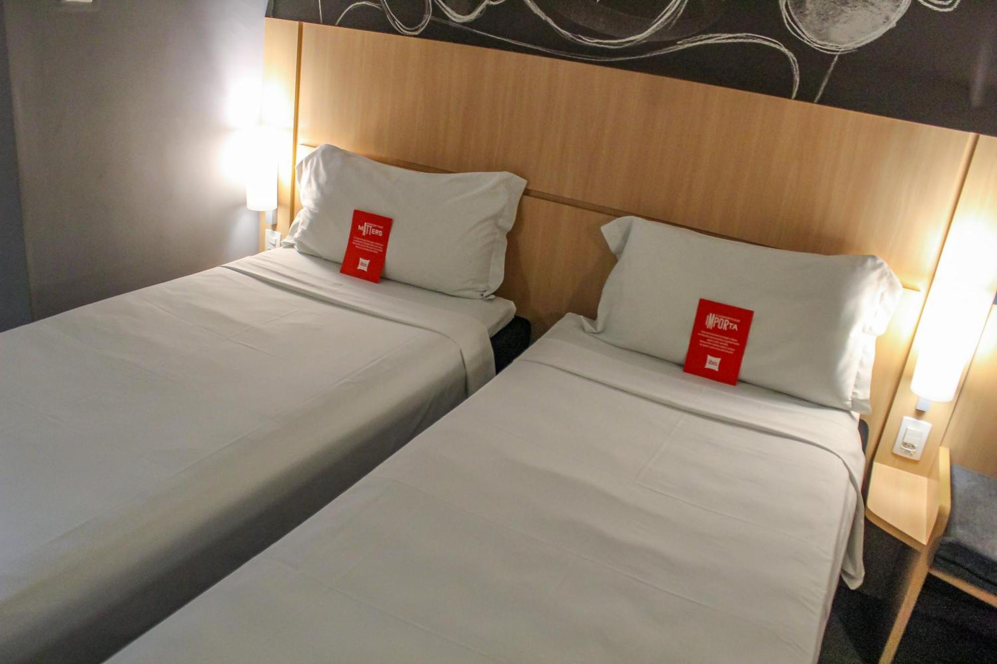 Ibis Goiania Hotel Bagian luar foto