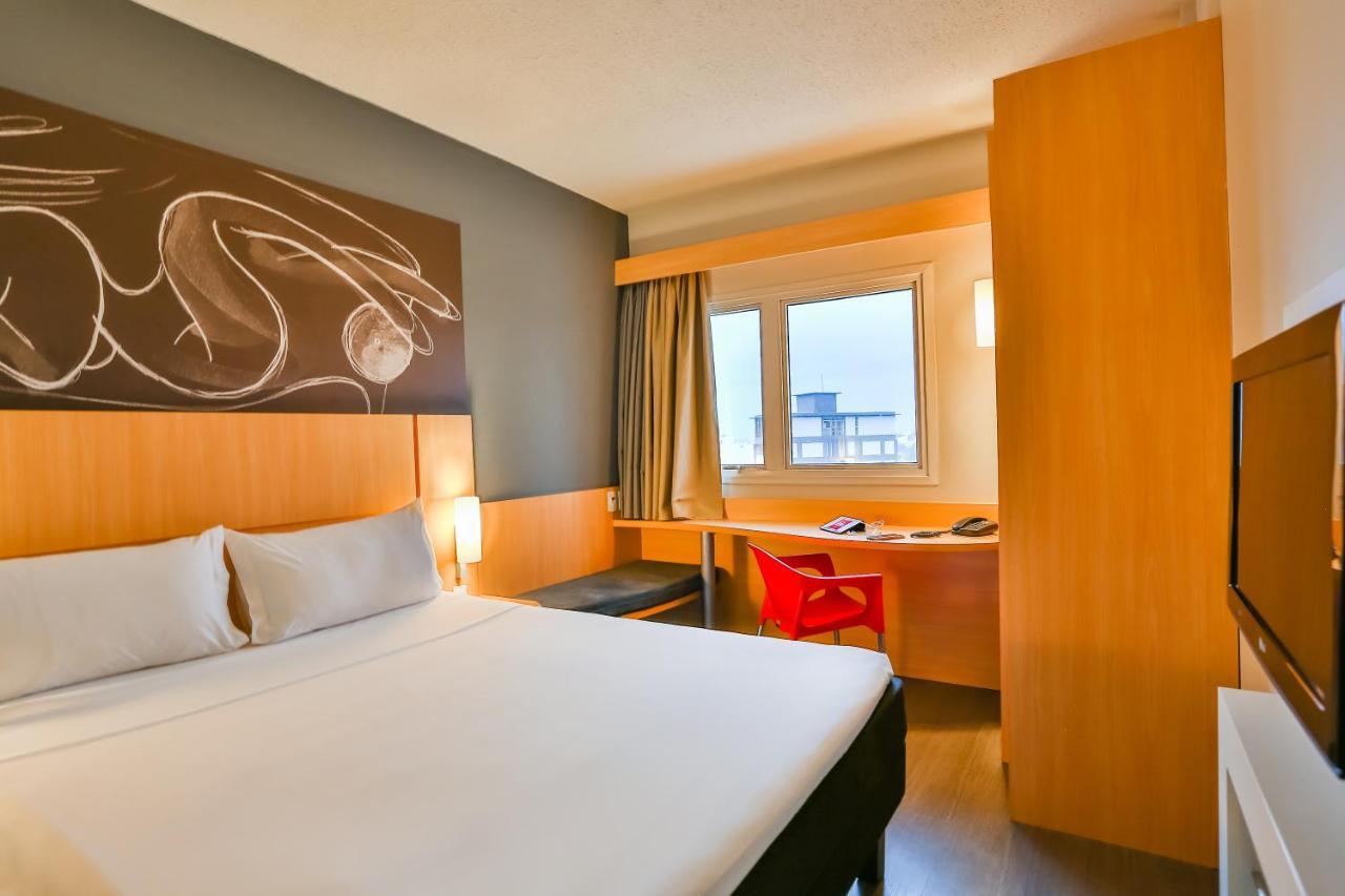 Ibis Goiania Hotel Bagian luar foto